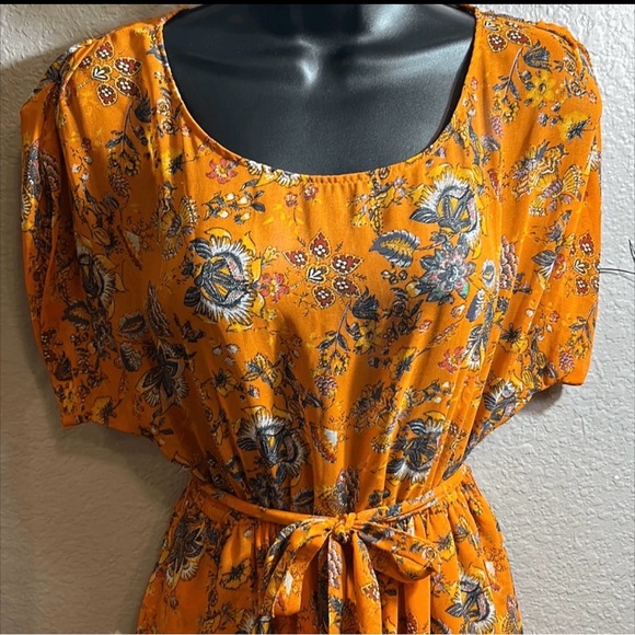 #94 Stradivarius floral on orange Dolman sleeve mini Dress size small - Picture 2 of 8